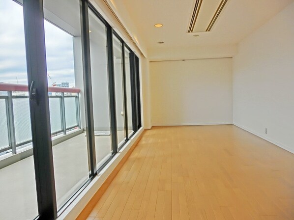 リバー&タワーの物件内観写真